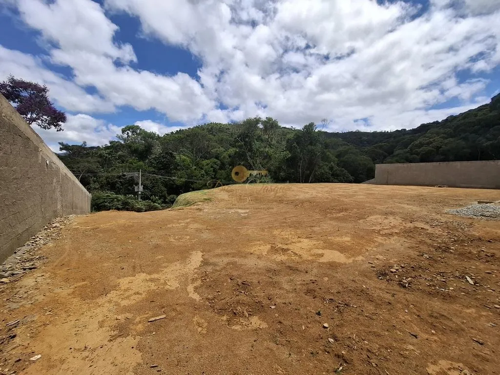 Imagem Terreno em Condomínio para Venda em Teresópolis / RJ no bairro Prata