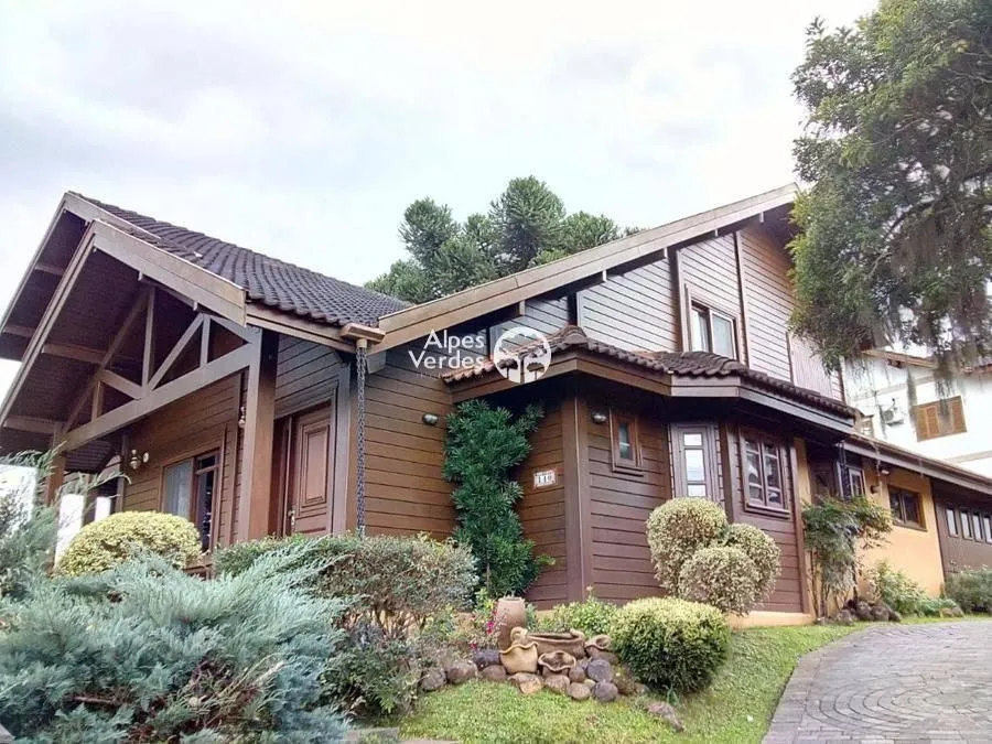 Foto do imóvel Vende-se Casa em Condominio com 3 suites a 5 minutos da Rua Coberta
