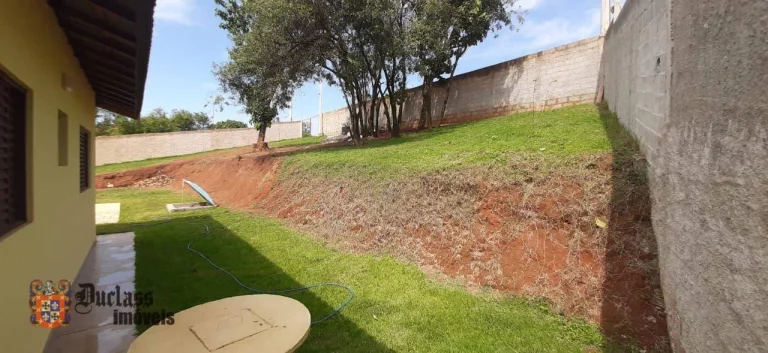 Imagem Chácara com 2 dormitórios à venda, 1220 m² por R$ 400.000,00 - Cachoeira - Atibaia/SP