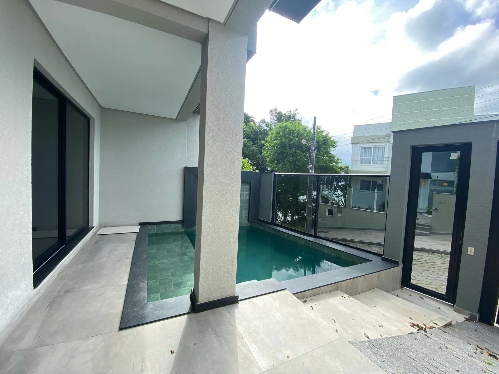 Imagem Casa com vista para o mar à venda com 200m2 por R$ 4.200.000,00