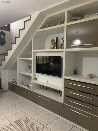 Imagem Casa para Venda em Teresópolis, Santa Cecília, 2 dormitórios, 2 banheiros, 1 vaga