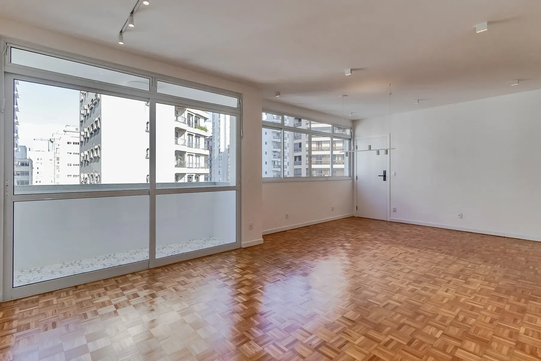 Imagem Apartamento com 2 Quartos à Venda, 107 m² em Jardim Paulista - São Paulo