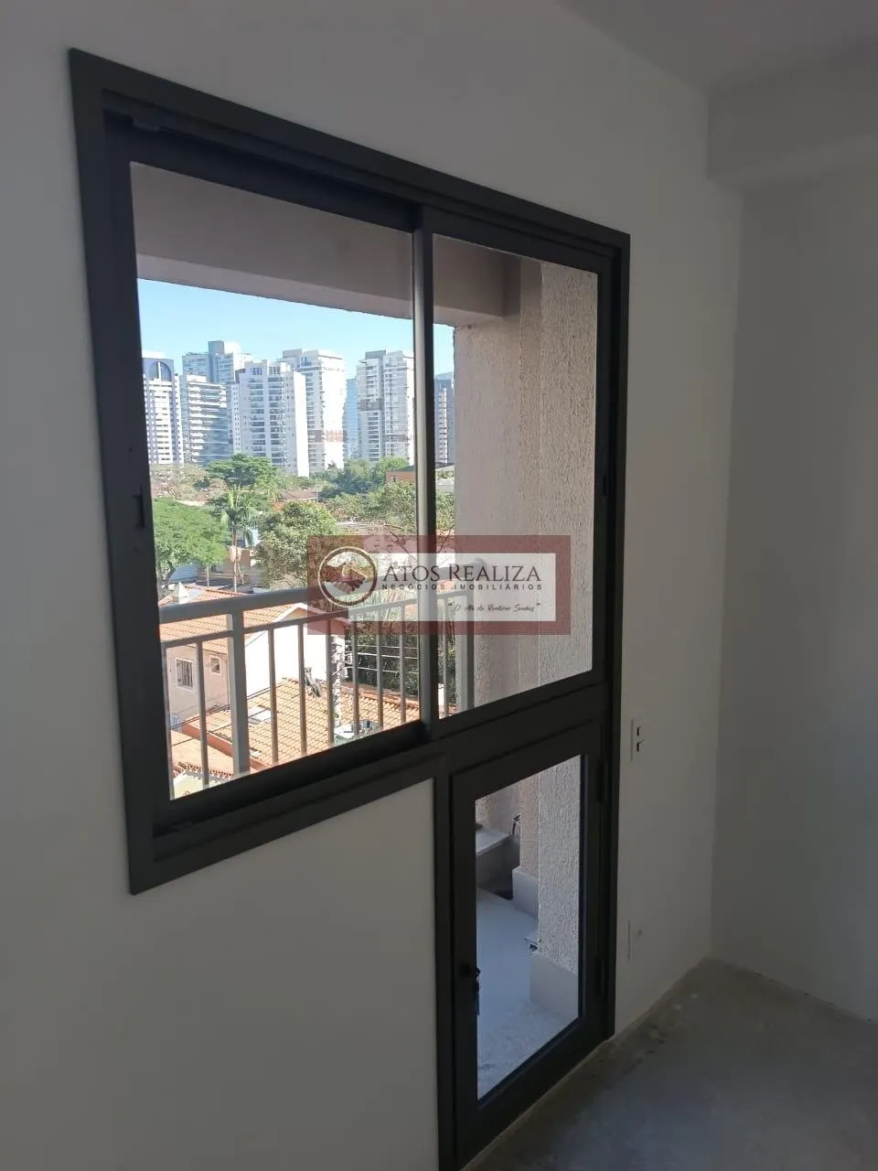 Imagem Apartamento à venda em Santo Amaro SP, 24m², 1 dormitório, sacada