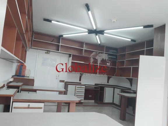Imagem Sala de 42m² no Centro de Santos-SP, com 1 sala, 1 banheiro R$315.000,00