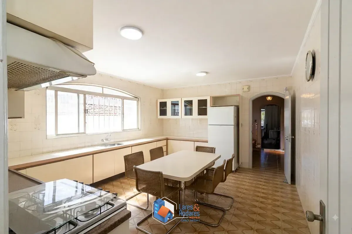 Imagem Sobrado para venda em Vila Santa Maria com 3 quartos, sendo 1 suíte, 166m²
