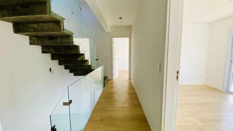 Imagem Casa de Luxo em Garopaba-SC, Ferraz: 2 Suítes, Piscina, Vista Mar, 280m² - Imperdível!