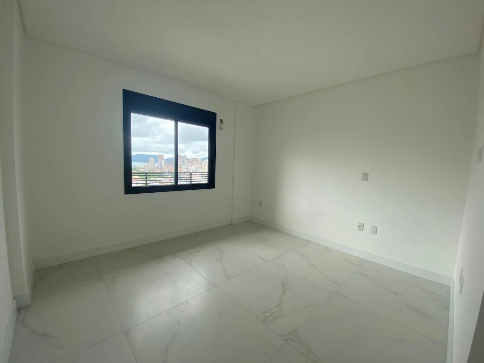 Imagem Apartamento à venda com 130m2 por R$ 1.370.000,00