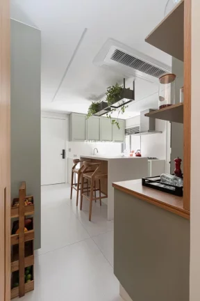 Imagem Apartamento à venda na Vila Nova Conceição, com 3 suítes, 2 salas, 4 vagas, 243 m²