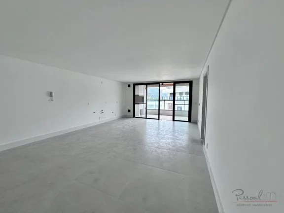 Imagem Apartamento Exclusivo em Condomínio Clube de Luxo Área Privativa: 134,57m2 privativos Descrição:...