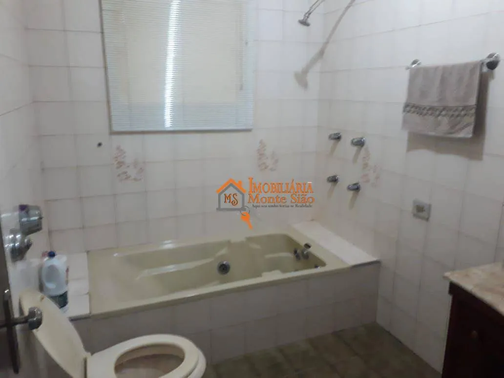 Imagem Casa com 3 dormitórios à venda, 200 m² por R$ 800.000,00 - Jardim Toscana - Guarulhos/SP