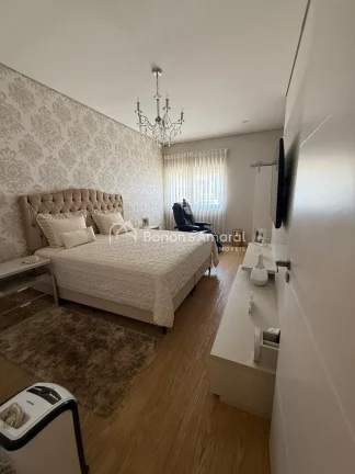 Imagem Casa à venda no Condomínio Athenas, em Paulínia, com design moderno, o imóvel apresenta um conce...