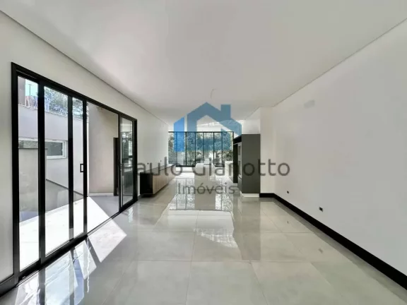 Imagem Casa ZERO KM com 5 suítes, piscina, jacuzzi e gourmet!