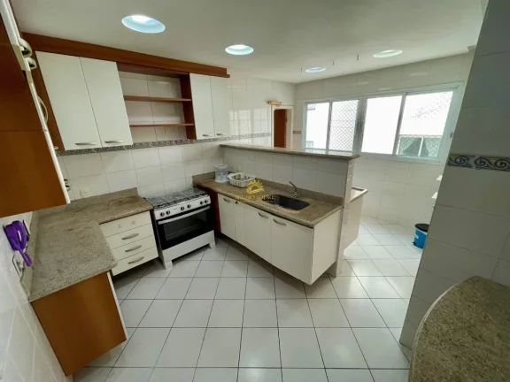 Imagem Procurando um lar espaçoso e sofisticado para chamar de seu? Este apartamento no coração do Centr...