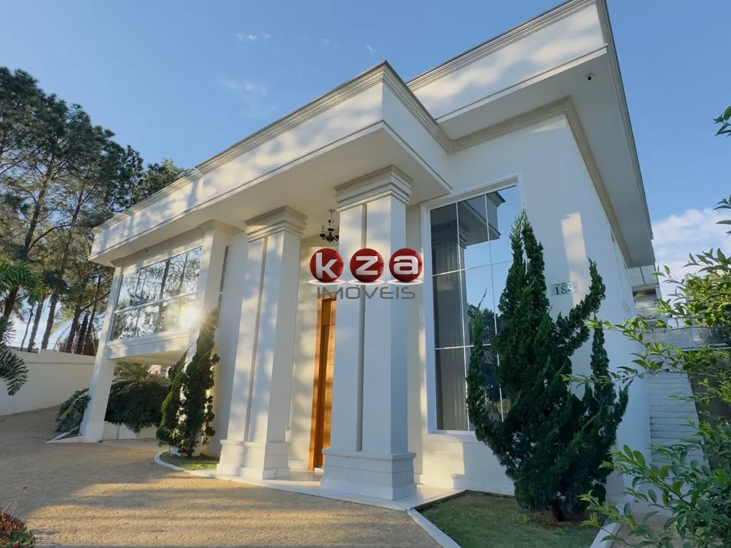 Imagem Residência Neoclássica de Alto Luxo à Venda em Condomínio Fechado | Valinhos/SP