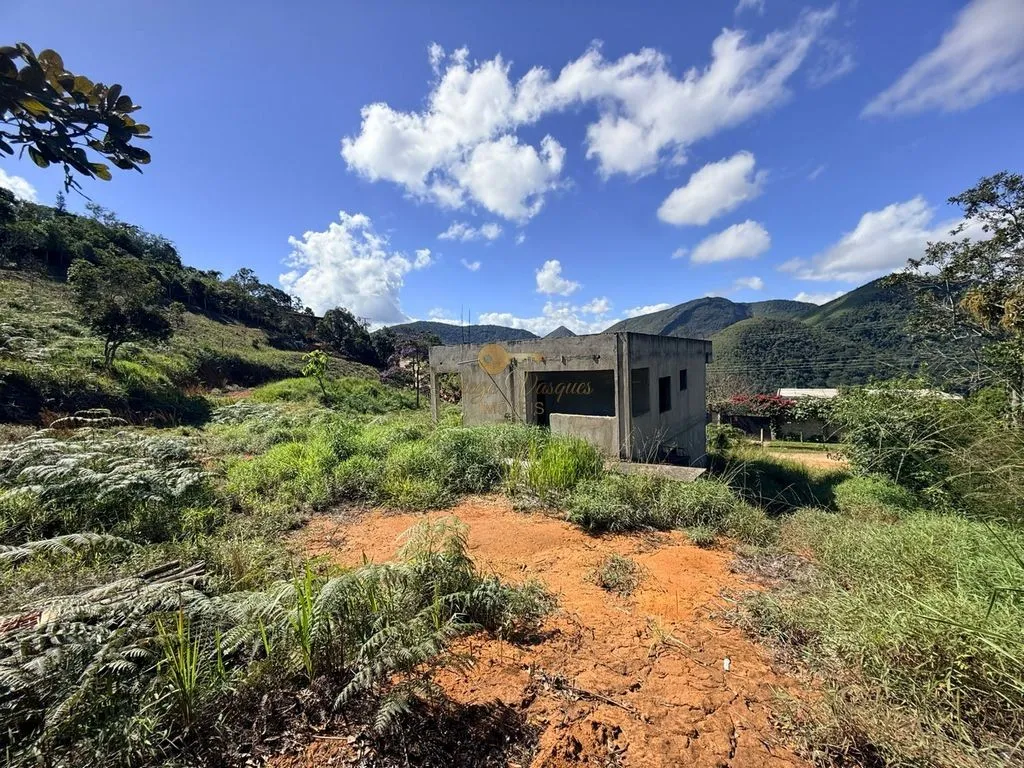 Imagem Casa em Condomínio para Venda em Teresópolis / RJ no bairro Albuquerque
