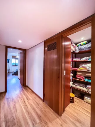 Imagem Apartamento para venda no bairro Moinhos de Vento em Porto Alegre