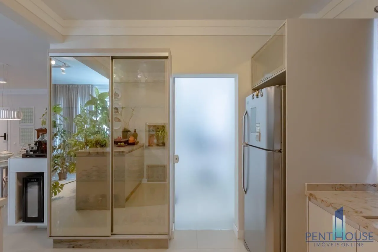 Imagem Apartamento Zona Central para Venda em Balneário Camboriú, CENTRO, 3 dormitórios, 3 suítes, 3 banheiros, 2 vagas