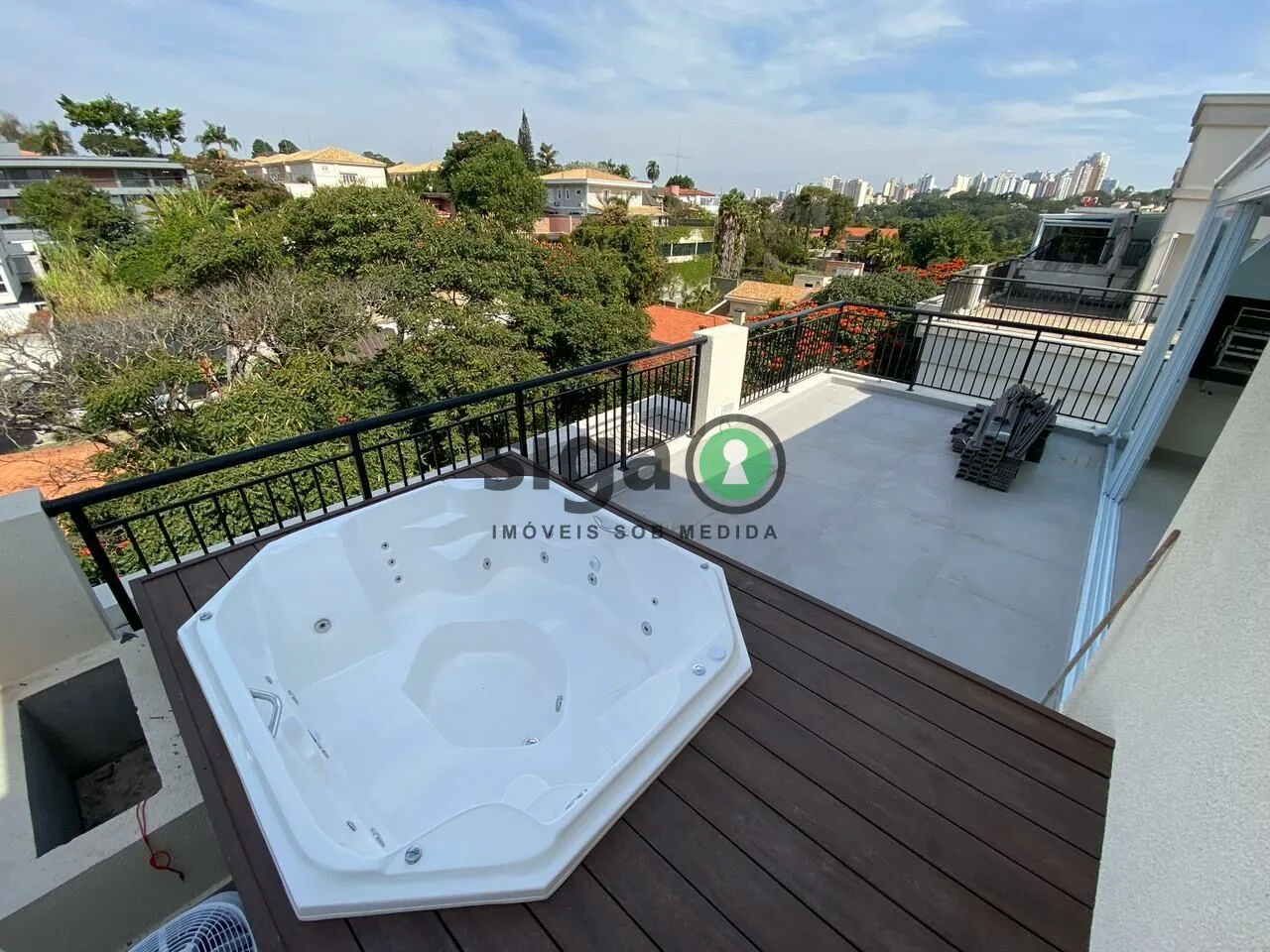 Imagem Cobertura mobiliada para venda no Morumbi, 2 quartos sendo 1 suíte, 133m².