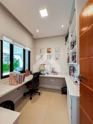 Imagem Casa de Condomínio em Colinas da Anhanguera - Santana de Parnaíba