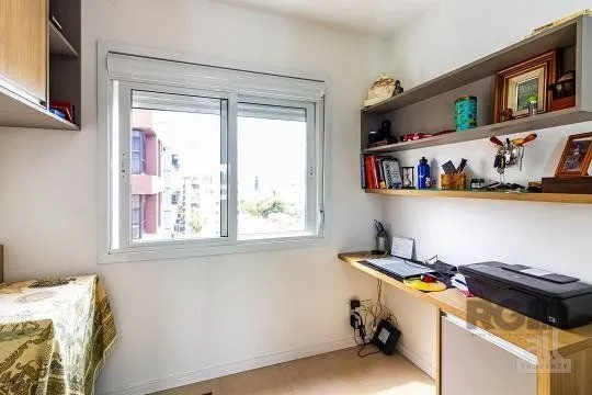 Imagem Apartamento no Menino Deus de 3 dormitórios e 2 vagas
