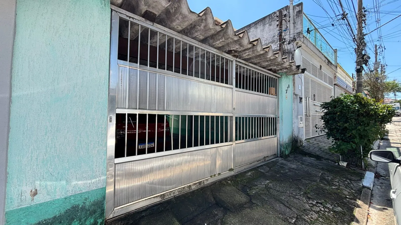 Imagem VENDO IMPECÁVEL CASA NO BAIRRO JARDIM SABARÁ!