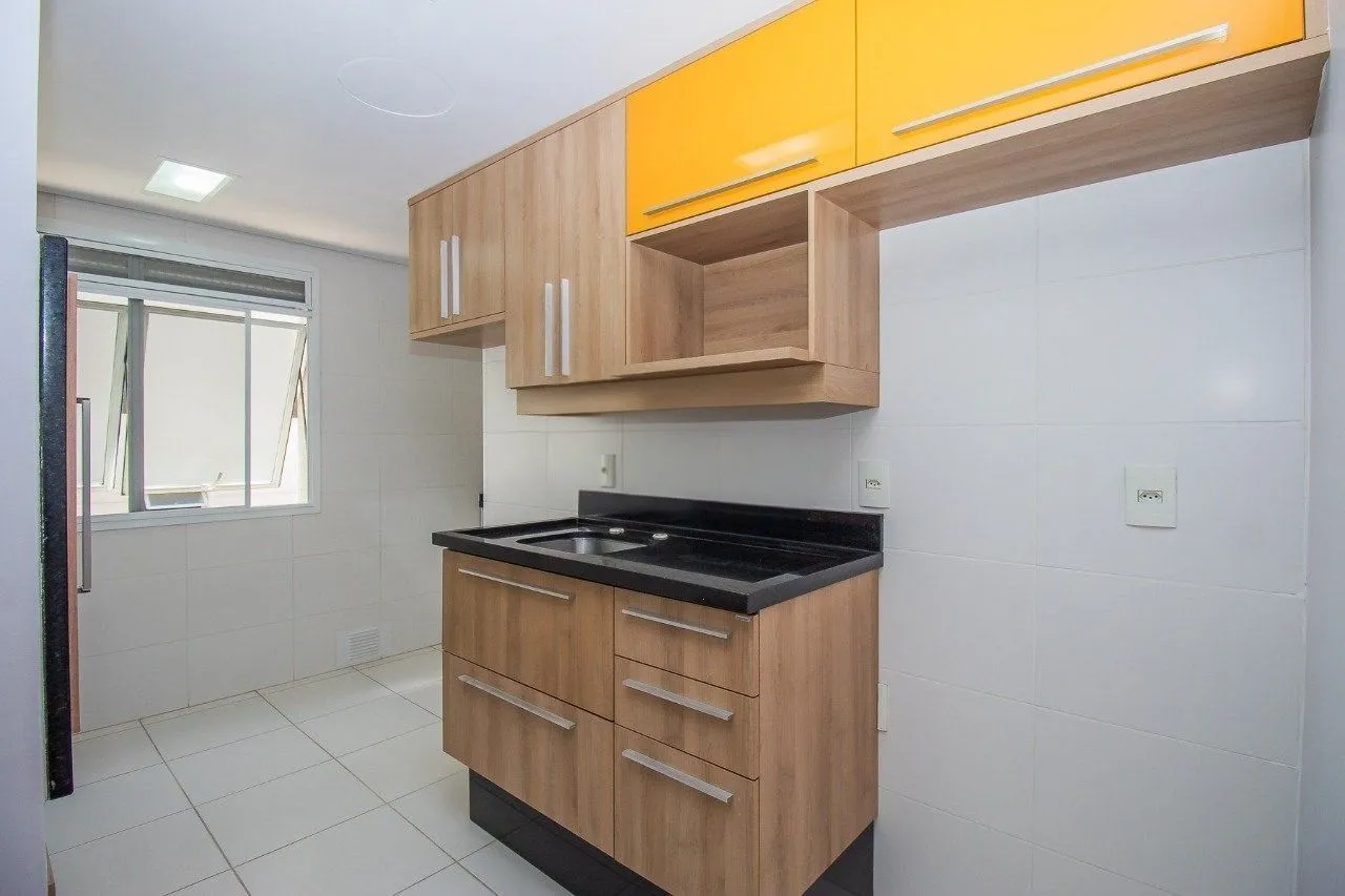 Imagem Apartamento com 70m², 2 dormitórios, 1 suíte, 1 vaga no bairro Higienópolis em Porto Alegre