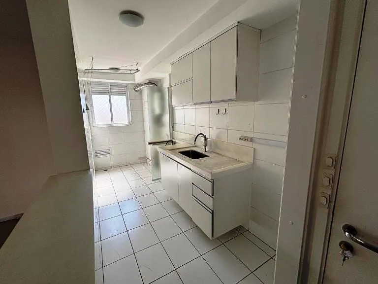 Imagem VENDO ELEGANTE APARTAMENTO NO BAIRRO CIDADE ADEMAR!