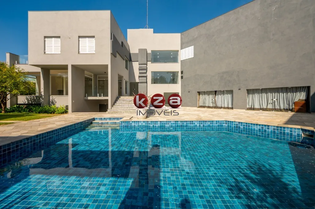 Foto do imóvel Imponente residência de luxo em condomínio Alphaville Residencial Zero: 4 quartos, 4 suítes, 3 salas, 7 banheiros, 8 vagas, 1.200m². Em Barueri-SP.