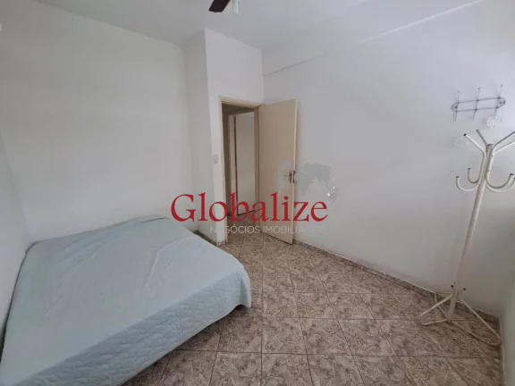 Imagem Apartamento à venda com 70m², 2 quartos, varanda, frente a praia por R$480.000,00 no José Menino em Santos