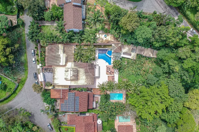 Imagem CASA de 5 SUÍTES com projeto paisagístico no ITANHANGÁ - R$ 4.500.000 - Rio de Janeiro, RJ