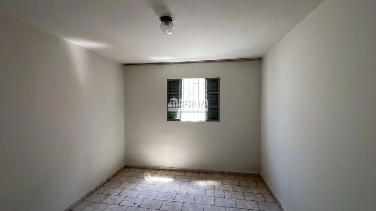 Imagem Casa para alugar no bairro Conjunto Cássio Rezende em Uberaba
