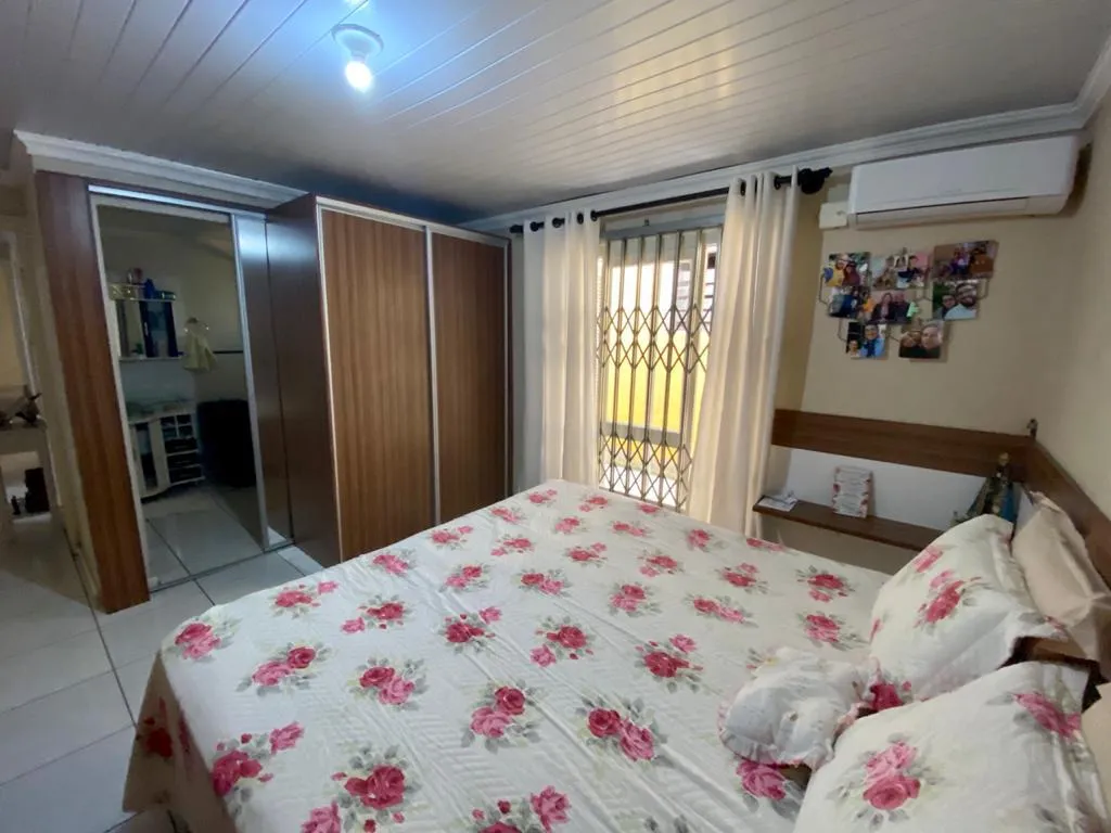 Imagem Casa 3 Dormitórios - Bairro Guara