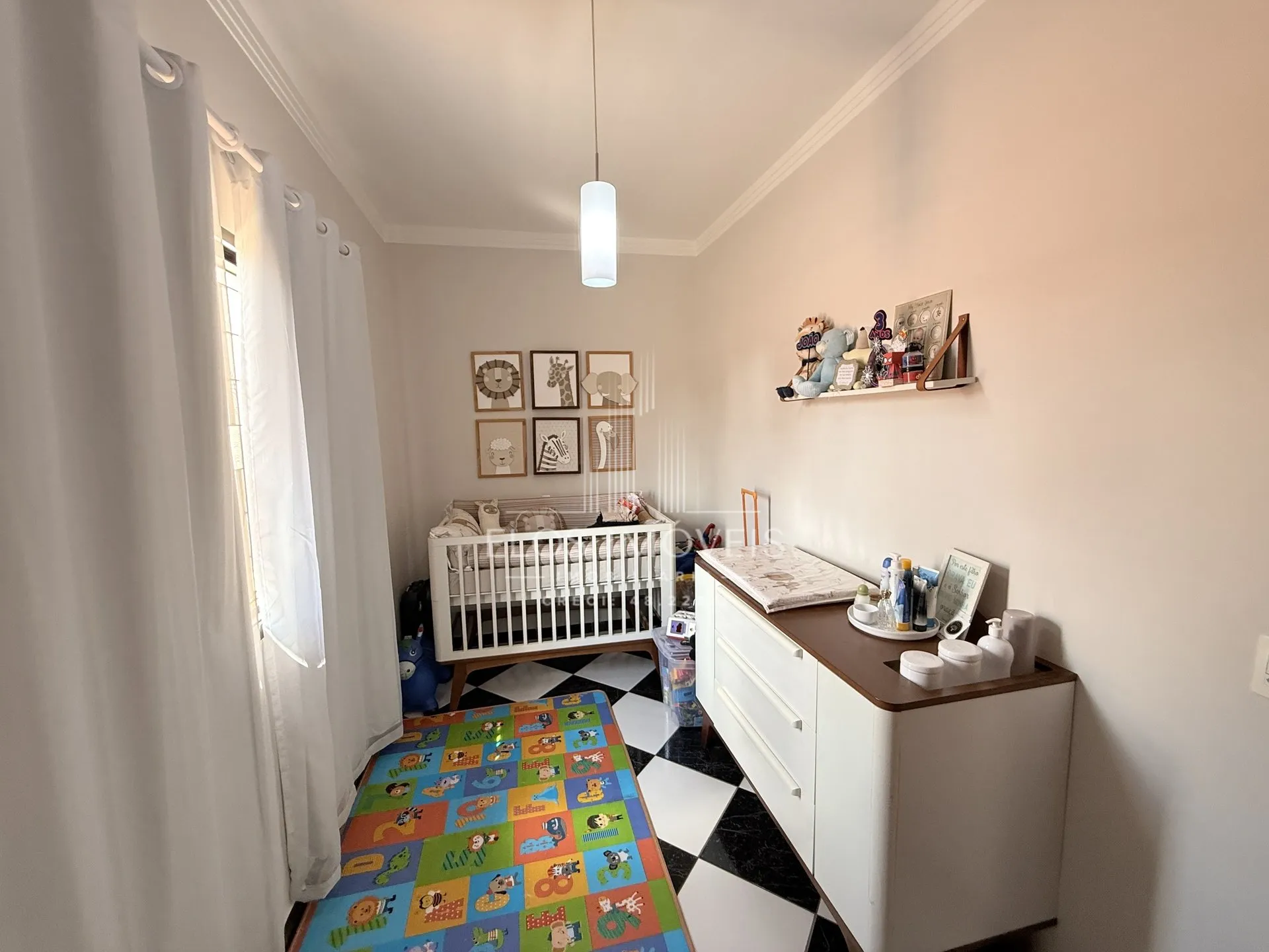 Imagem Sobrado de 3 quartos, 161m² no bairro Jardim Caieira, em Limeira