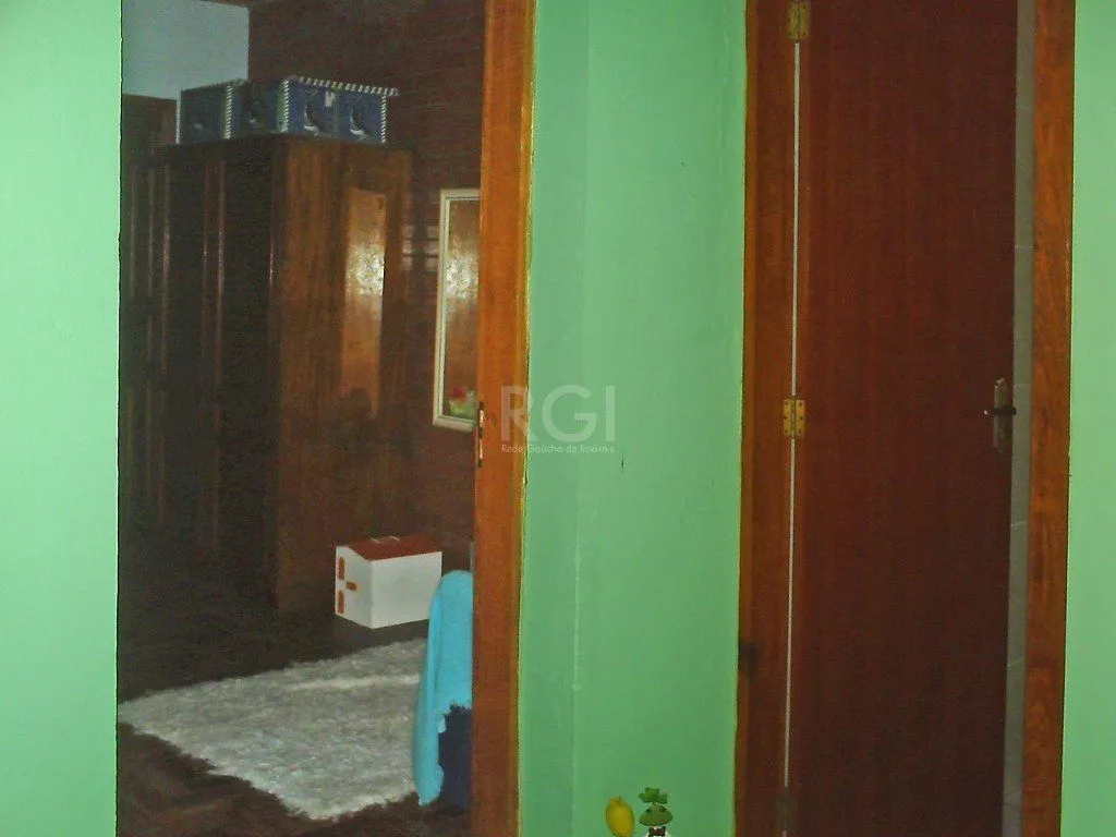 Imagem Casa para Venda - 140m², 3 dormitórios, sendo 1 suites, 2 vagas - Morro Santana