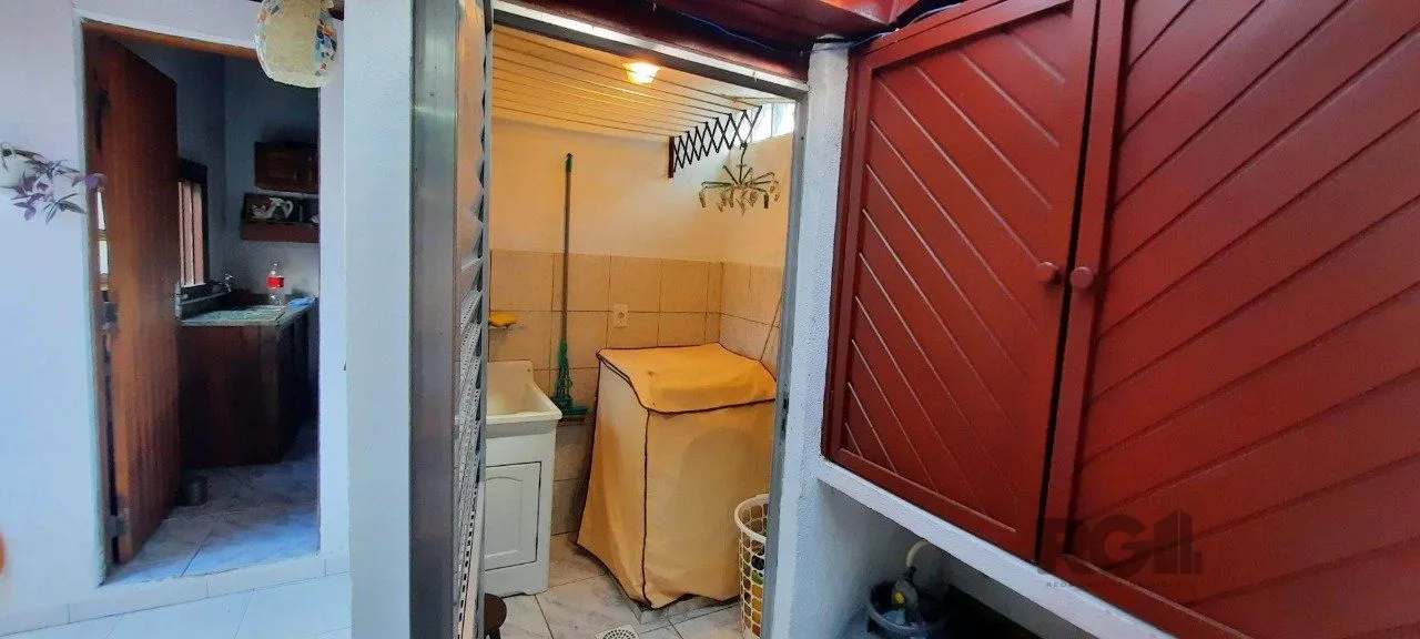 Imagem Casa Condominio para Venda - 129.58m², 3 dormitórios, sendo 1 suites, 3 vagas - Cavalhada