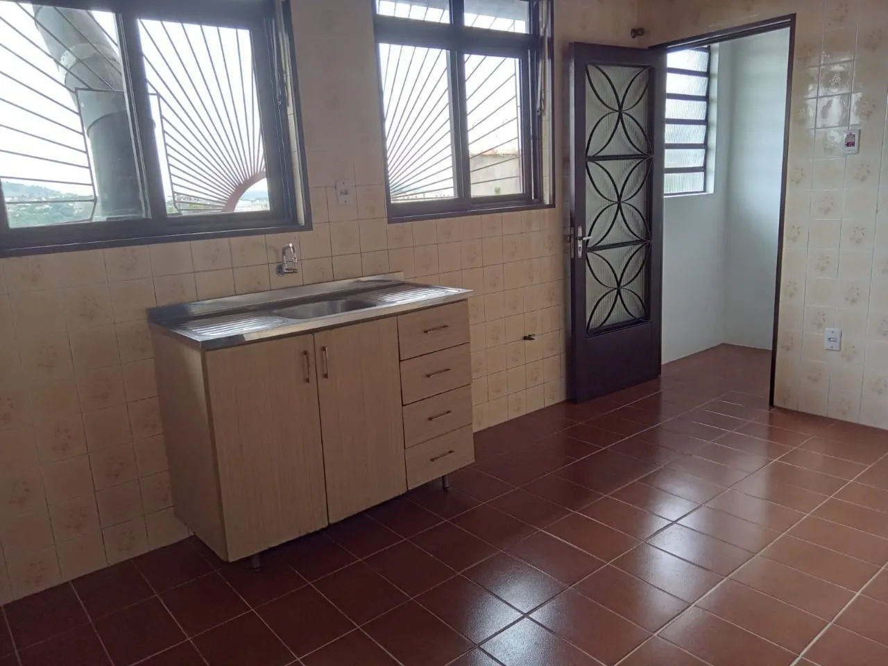 Imagem Casa com 3 dormitórios , 2 vagas de garagem fechada !