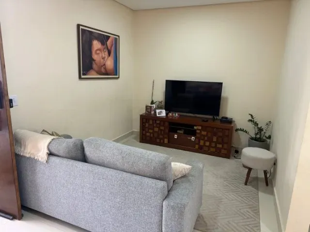 Imagem Lindo Sobrado à Venda em Condomínio Fechado em Sorocaba - 3 Suítes, Espaço Gourmet e Energia Solar