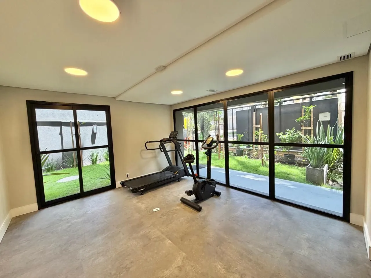 Imagem Excelente apartamento a venda no ITA123, com 2 domitórios no bairro Jardim Botânico.