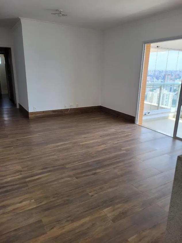 Imagem EXCLUSIVIDADE E SOFISTICAÇÃO: apartamento elegante no nobre bairro do Taquaral em Campinas, com vista privilegiada da cidade