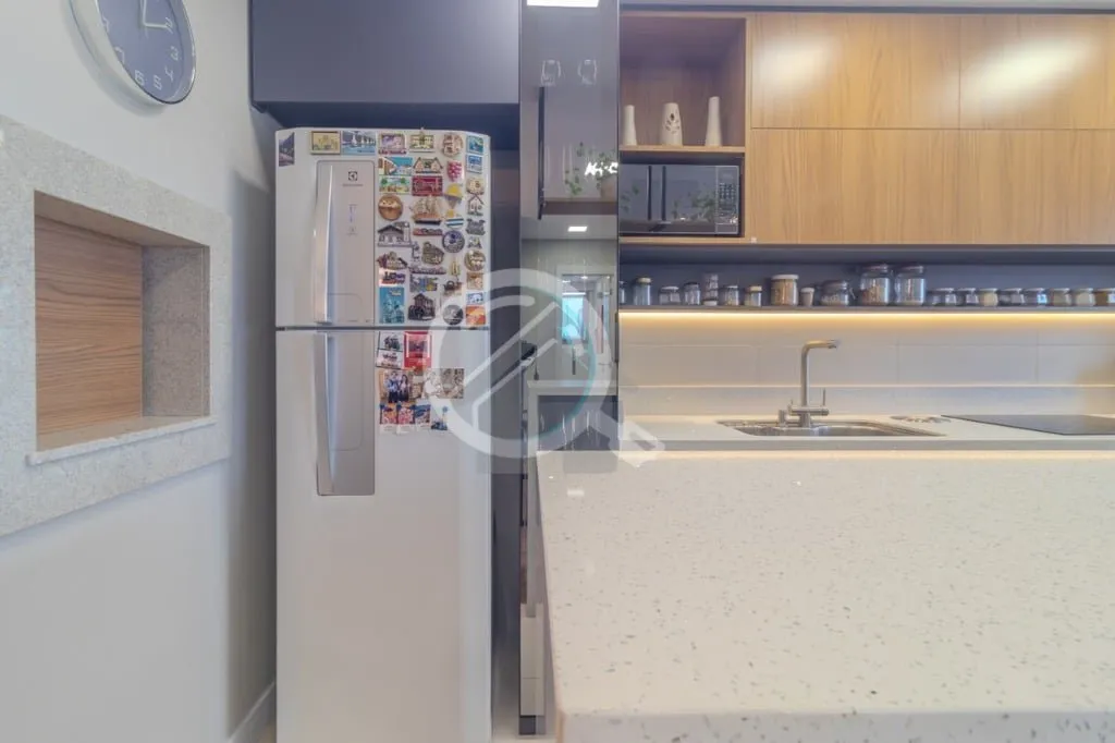 Imagem Lindo apartamento de dois Dormitórios, todo decorado por arquiteta renomada. O banheiro da Suíte f...