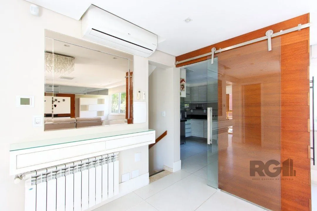 Imagem Casa Condominio para Venda - 233m², 3 dormitórios, sendo 1 suites, 2 vagas - Vila Assunção