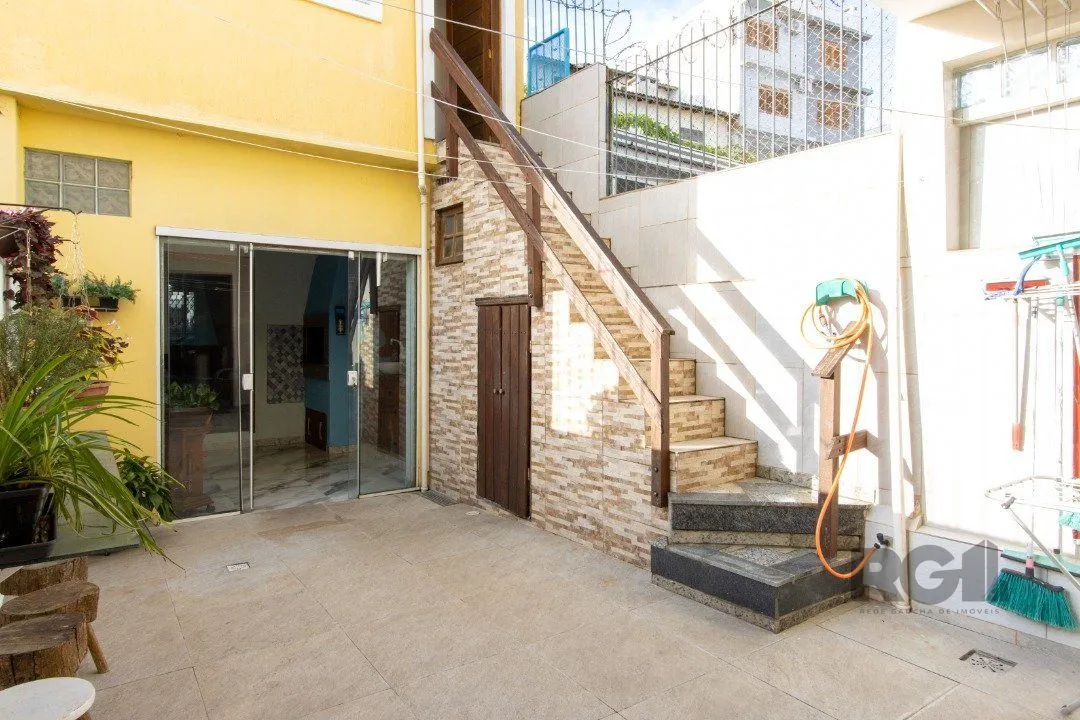 Imagem Casa para Venda - 204m², 3 quartos, 2 suites, 1 vaga - Caminhos do Sol - Guarujá