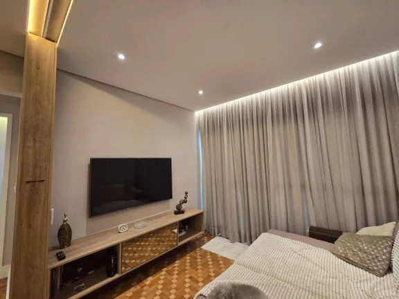 Imagem Apartamento em frente a Praia do Embaré, reformado, Varanda Vista Mar!!