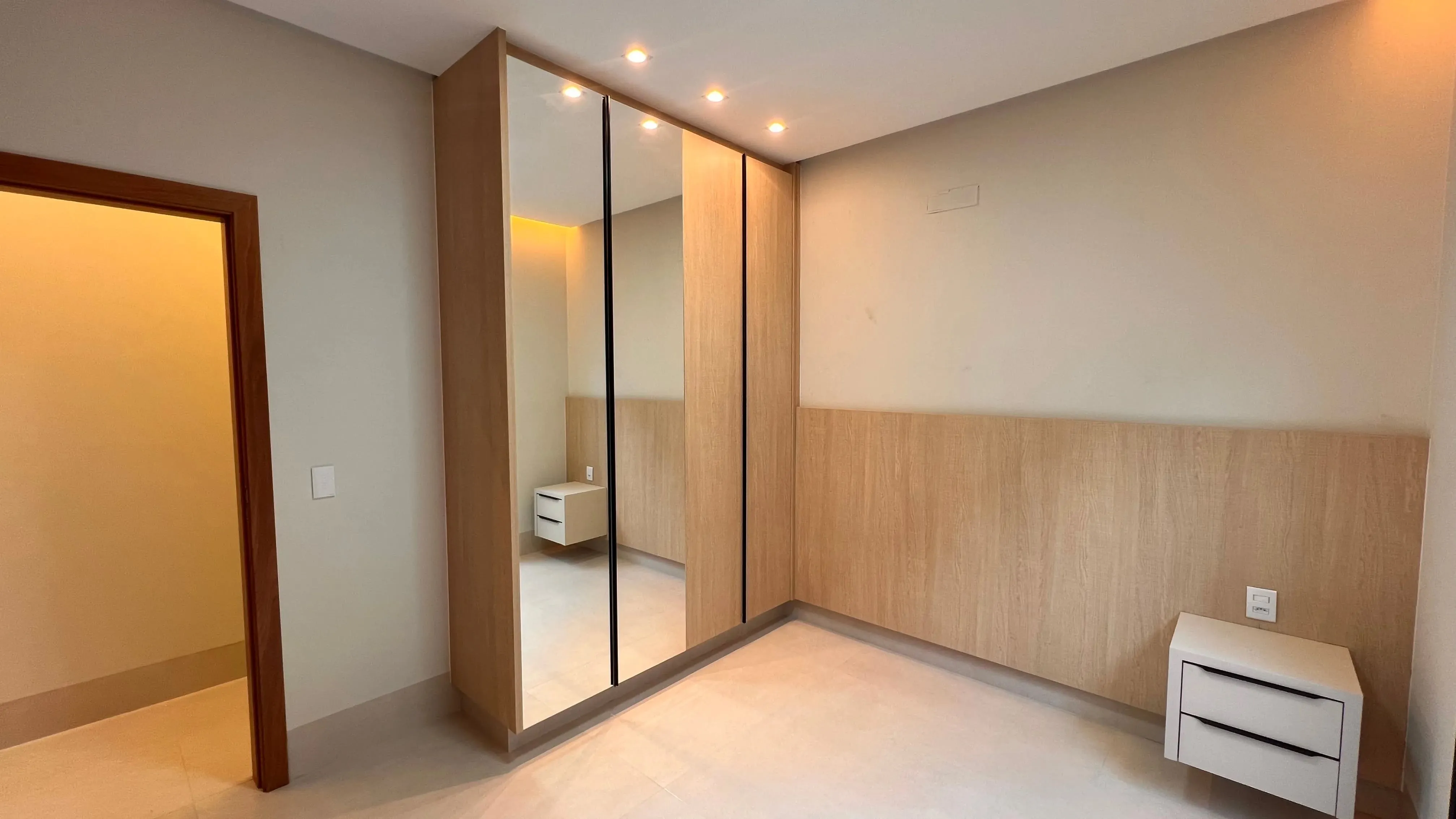Imagem Casa 3 Suites Sozinha No Lote No Parque Amazonia