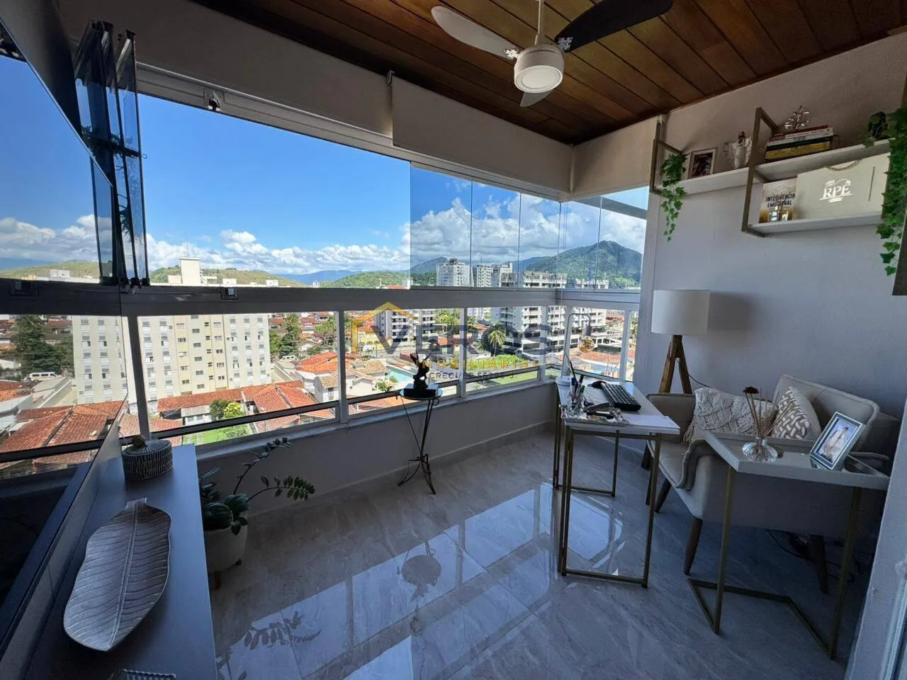 Imagem Cobertura na Martim de Sá com vista para o Mar