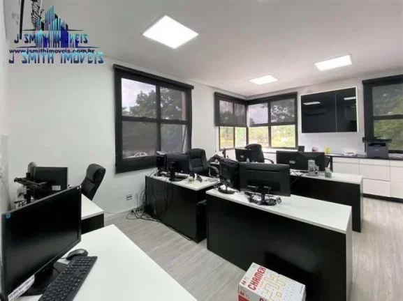Imagem PRÉDIO COMERCIAL NA GRANJA VIANA, AO LADO DO SHOPPING - OPORTUNIDADE !!!
