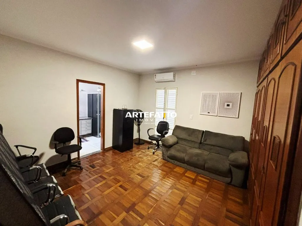 Imagem Casa com 3 dormitórios no bairro Jardim Boa Esperança