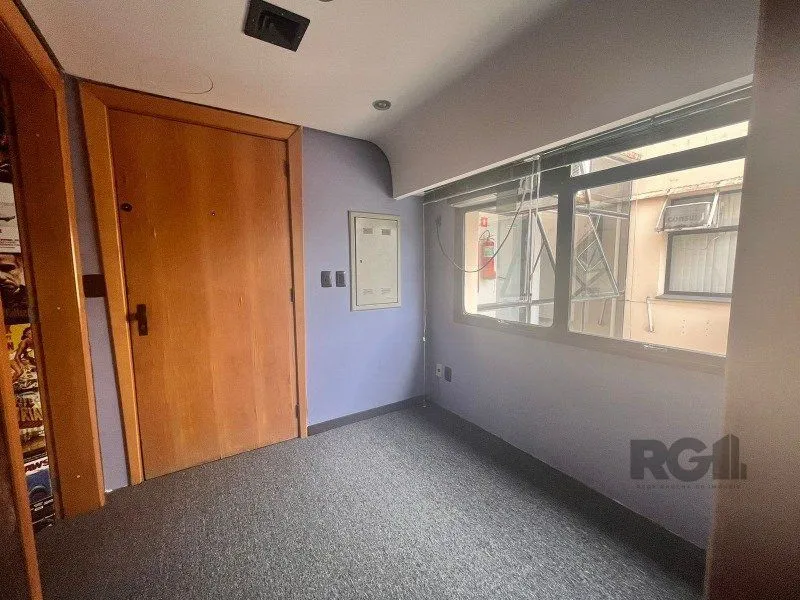Imagem Oportunidade imperdível! Sala comercial com vaga dupla na Cristóvão!