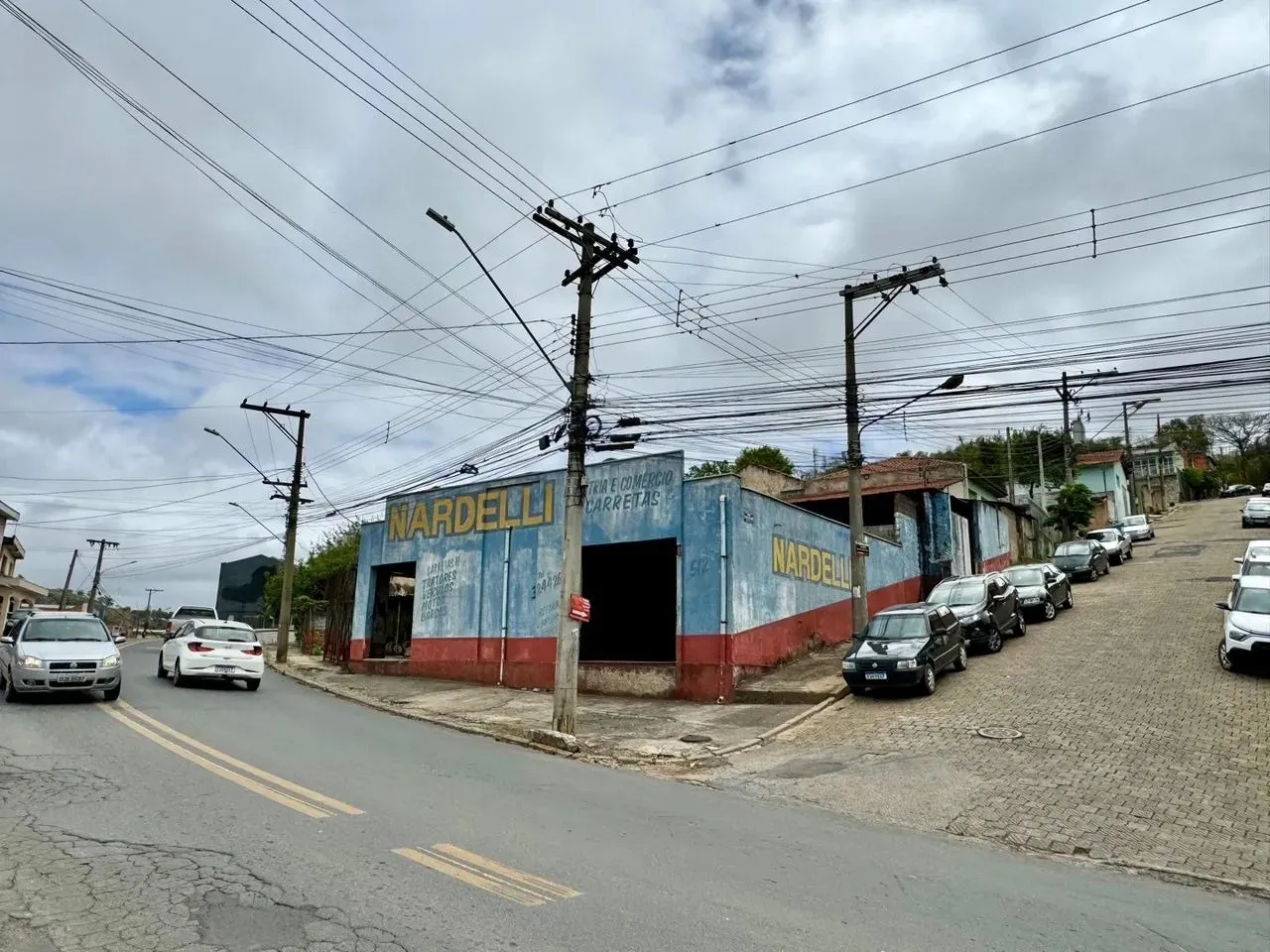 Foto do imóvel Barracão comercial à venda em Piedade-SP, Centro: 600m², 1 banheiro. Invista no seu negócio agora! em Centro, PIEDADE - SP