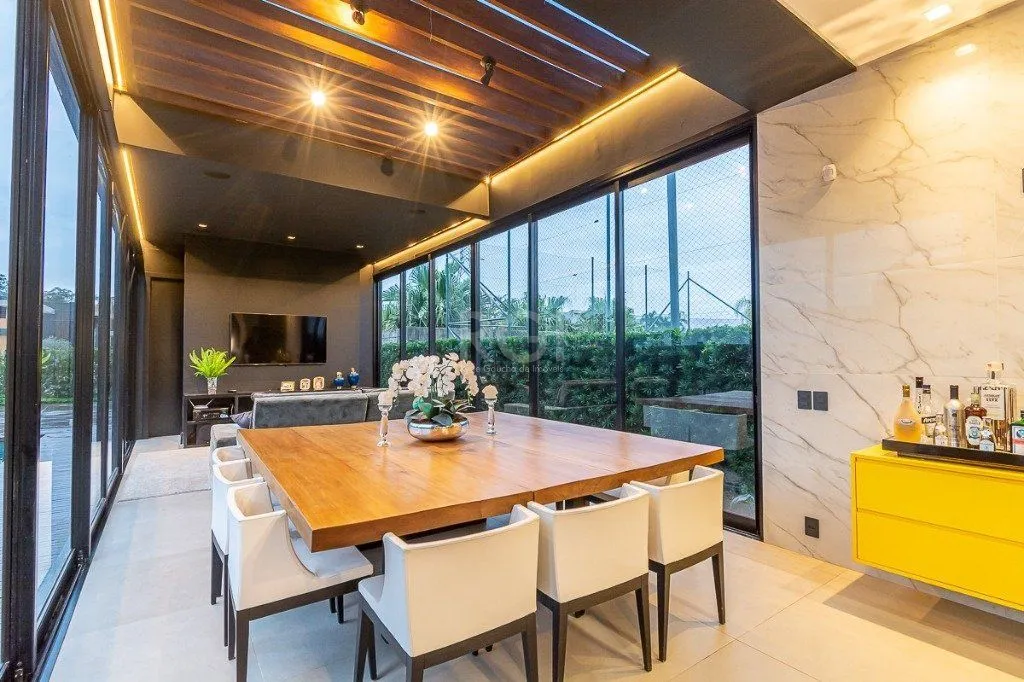 Imagem Casa Condominio para Venda - 350m², 4 dormitórios, sendo 4 suites, 4 vagas